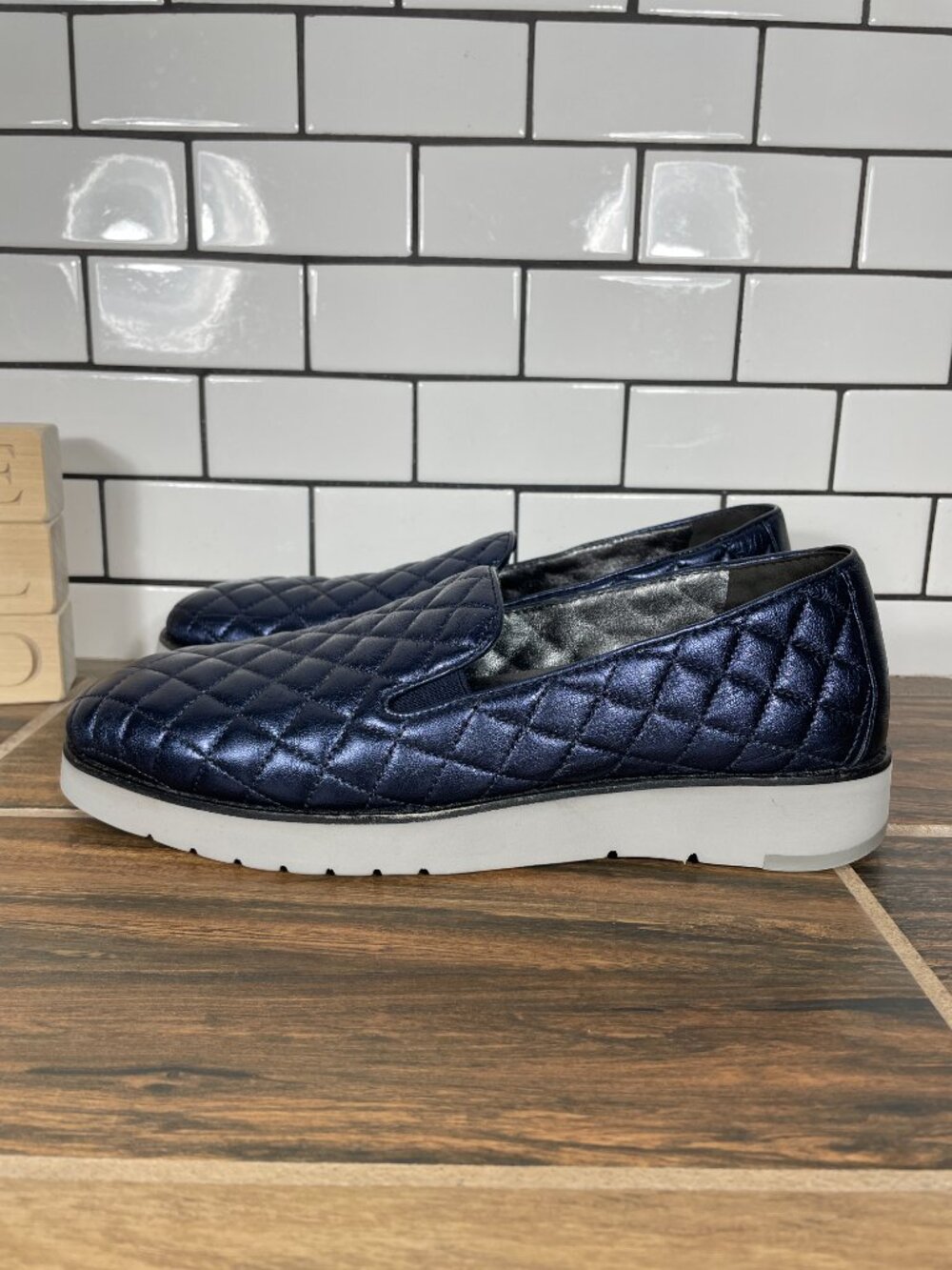 Johnston Murphy Portia Quilted Shoes Womens Size 9 Blue Leather Comfort Loafer